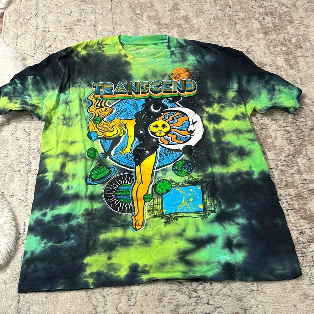 t shirt from urban outfitters